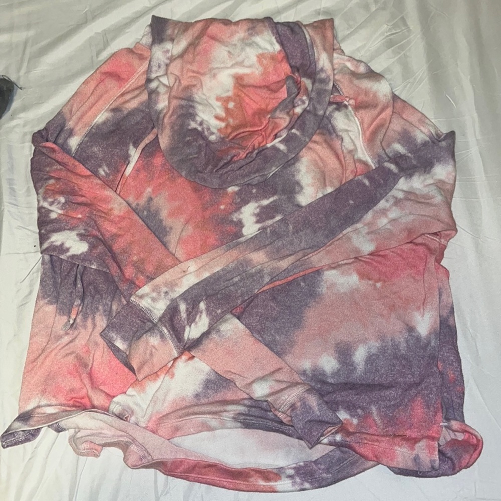Pink hoodie good condition size small pink and purple tie dye